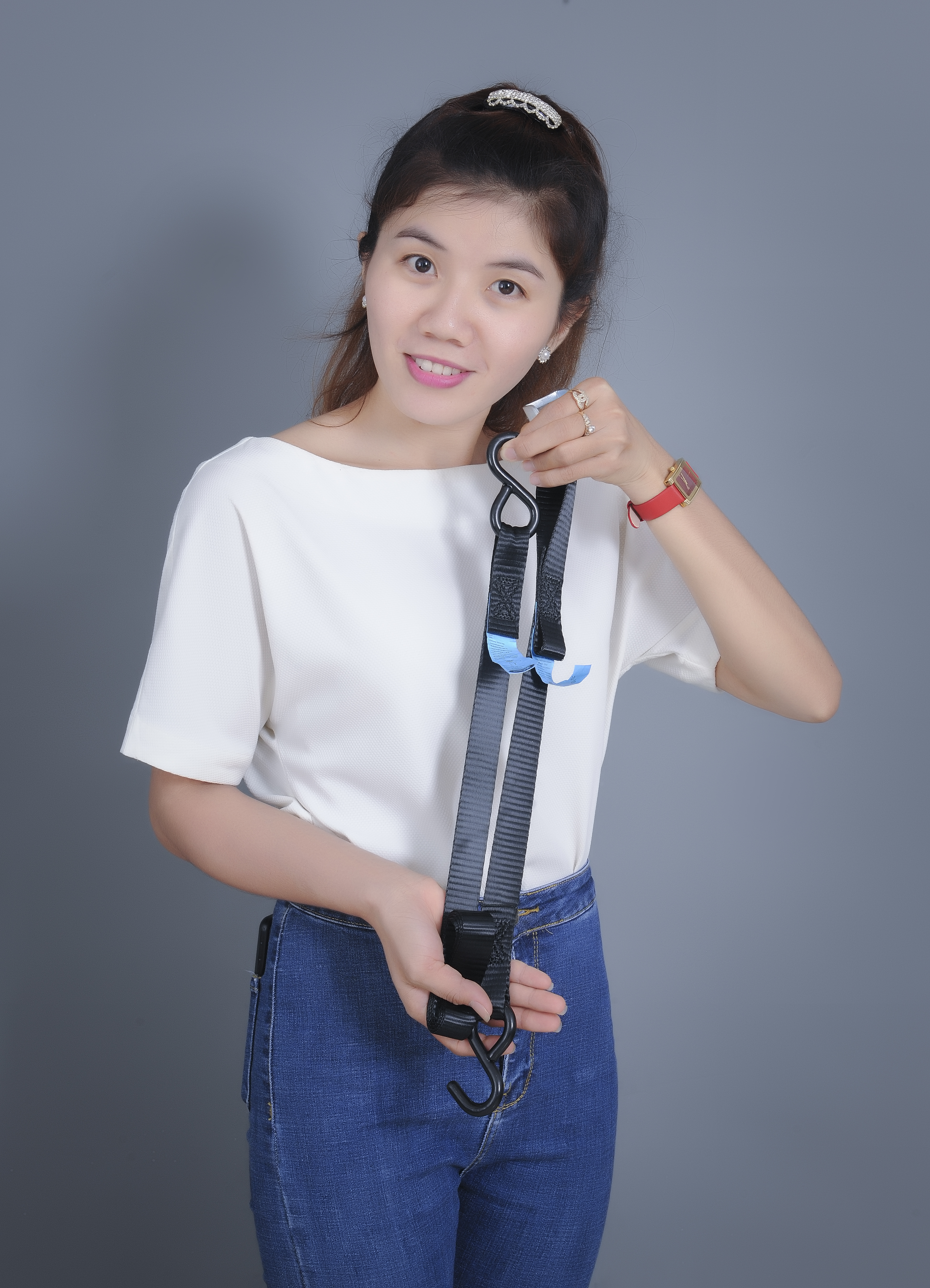 Ms. Hue Le