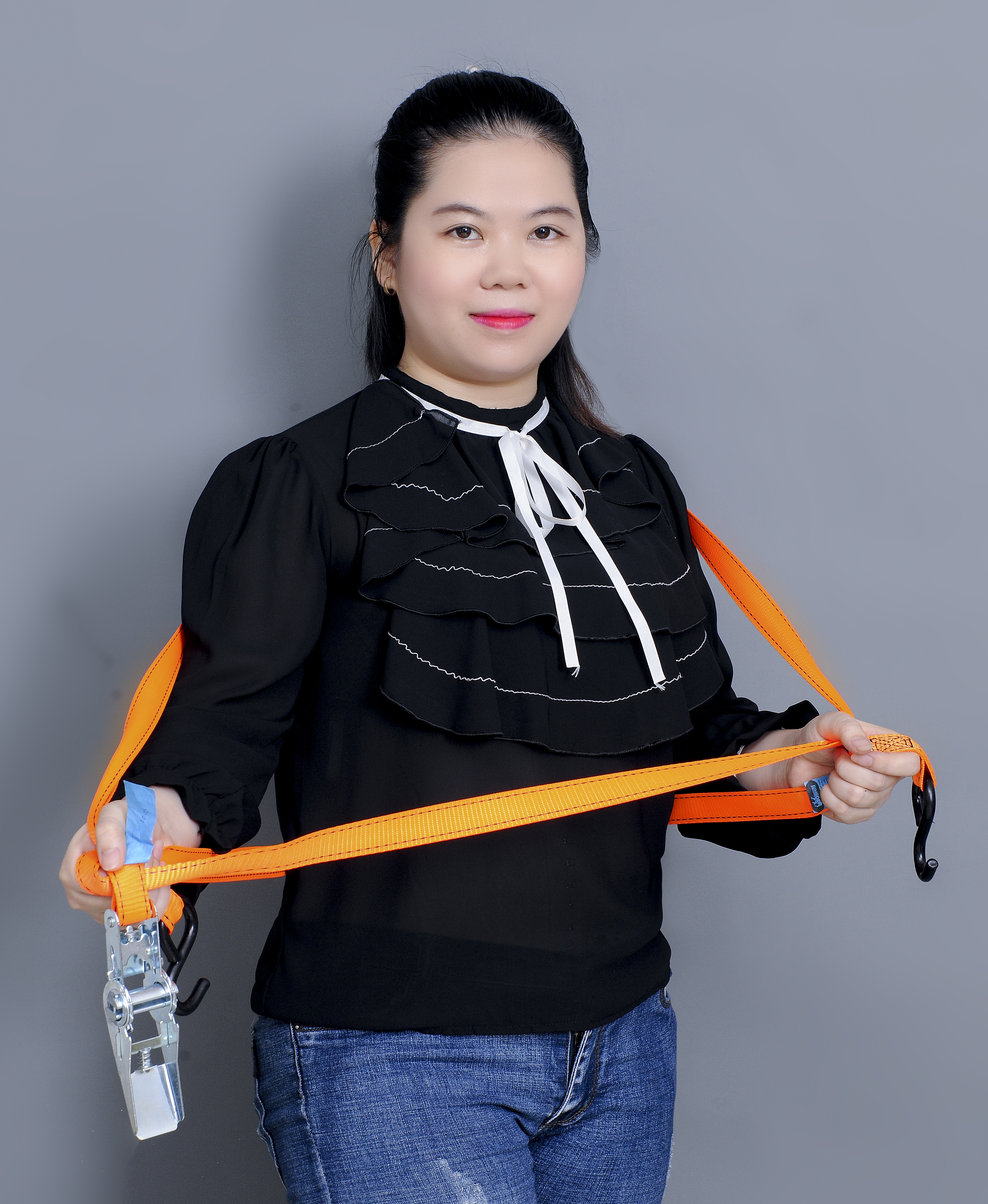 Ms Vi Tran
